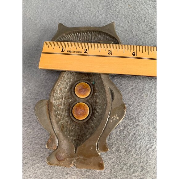 Vintage Cast Iron Cat-Shaped Dish With Amber Accents - Picture 6 of 8